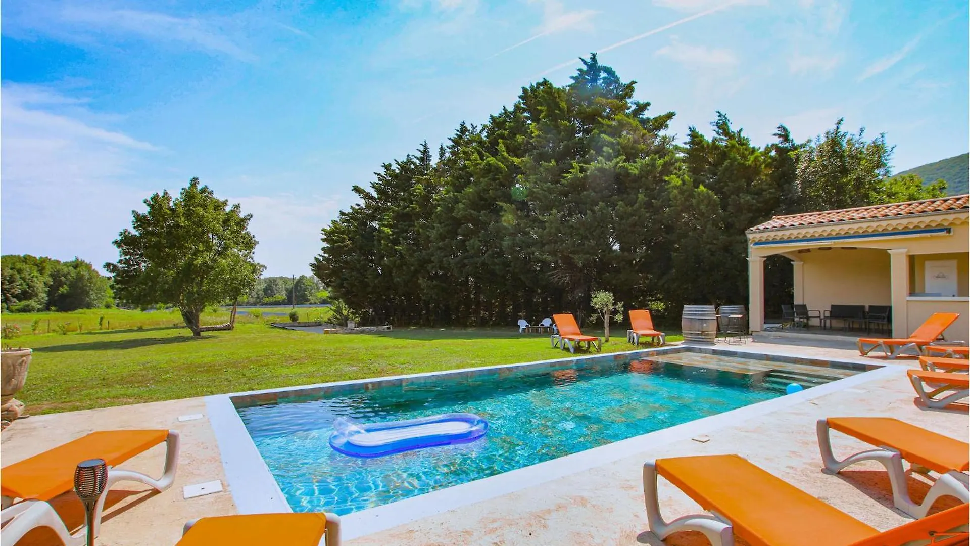 Nice Home In Sauzet Sauzet  0*, Sauzet (Drome)